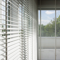 PP_ Brunate_ WOOD BENCH - Vertical Blinds