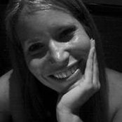 Amy Bowser's photo