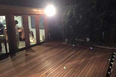 Modern deck in Sydney.