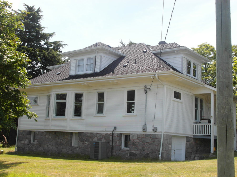 Specialty Shingle Roofs