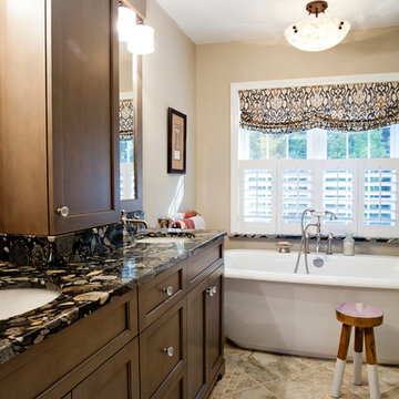 Free Standing Master Bath Tub