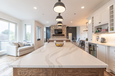 Farmhouse kitchen photo in Minneapolis