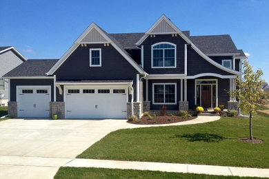 Inspiration for an exterior home remodel in Chicago