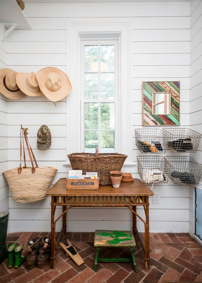 Country Entry by Alys Design