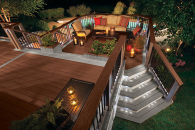 Design ideas for a large traditional backyard deck in Baltimore with no cover.