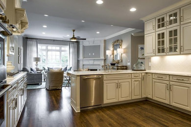 Inspiration for a modern kitchen remodel in Nashville