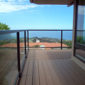glass railings & windbreaks