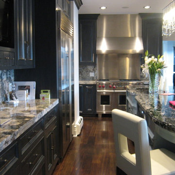 Gray Kitchen with Silver Glaze and Blue-Gray Island