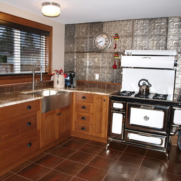 Quarter sawn white oak kitchen