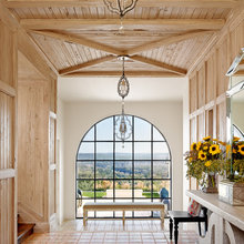 Foyers w/Pillars