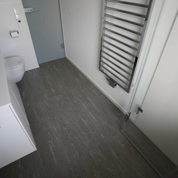 Aus einem Badezimmer wird ein Duschbad der extra Klasse
