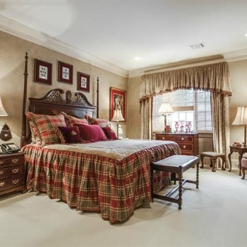 English Cotswold Home in University Park