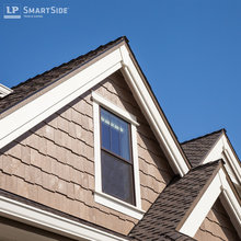 Shake siding/Freeze Board with Keystone at peak