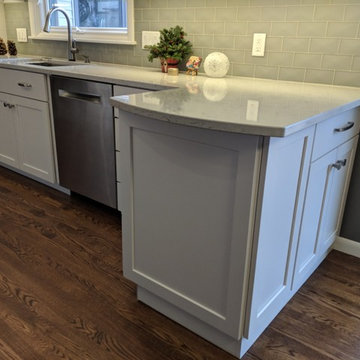 Shaker Full Overlay White & Gray