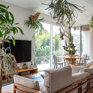 75+ Mediterrane Wohnzimmer mit Tapetenwänden Ideen & Bilder - August