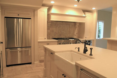 Inspiration for a timeless kitchen remodel in Houston