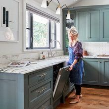 Lake Kitchen