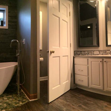 Pewaukee - Master Bathroom