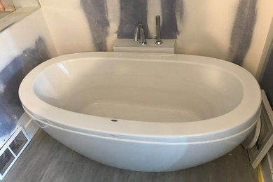 Inspiration for a bathroom remodel in Calgary