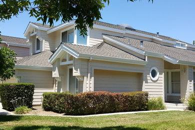 Example of an arts and crafts home design design in San Francisco