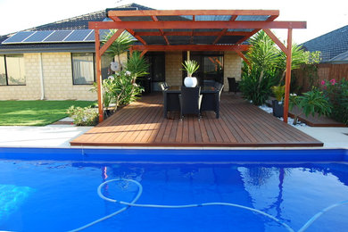 Design ideas for a modern patio in Perth.