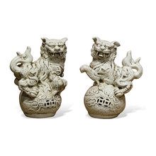 FOO DOGS