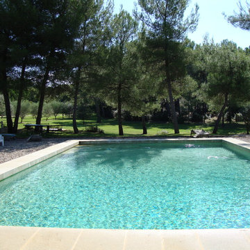 Un bassin Provençal dans l'arrière pays Var