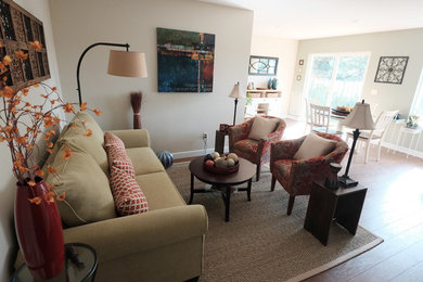 Mountain style family room photo in Miami