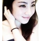June Shams foto