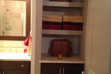 Example of a bathroom design in Dallas