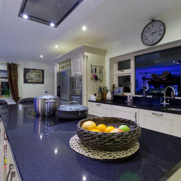 Raised panel Victorian framed kitchen
