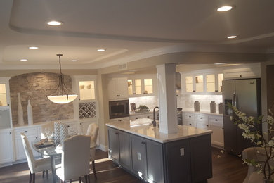 Example of an arts and crafts home design design in San Francisco