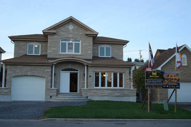 Example of a minimalist home design design in Ottawa