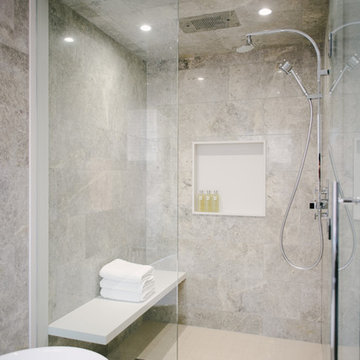 CLEAN AND CONTEMPORARY