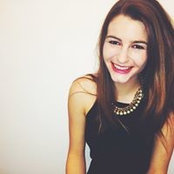 Olivia Sheads foto