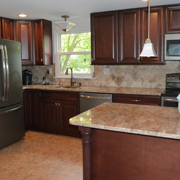 Kitchen / Breakfast Area
