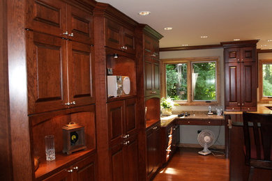 Inspiration for a timeless kitchen remodel in Seattle