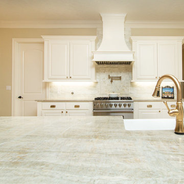 Wellspring Lake - Kitchen