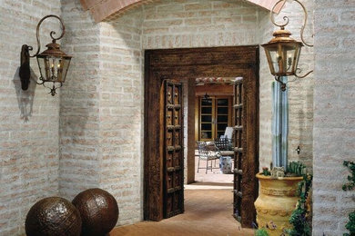 Entryway - traditional entryway idea in Phoenix