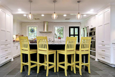 Example of a kitchen design in Boston