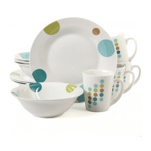 Dinnerware Set