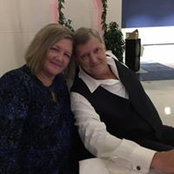Theresa Holder's photo