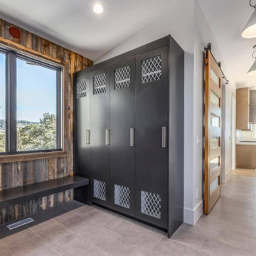 Explorer Peak Retreat