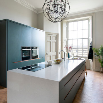 Modern hand-painted kitchen in Edinburgh Townhouse