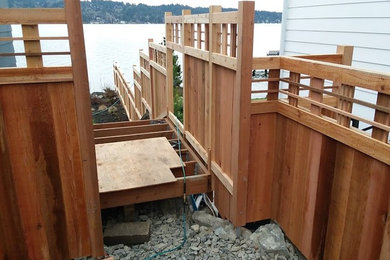 Fence and Deck Integrated Construction