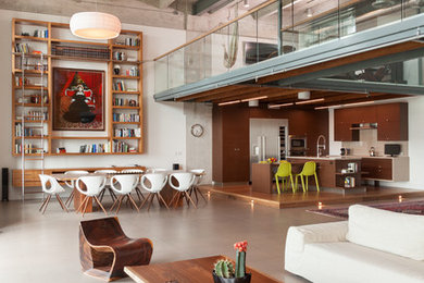 Dining room - modern dining room idea in Miami