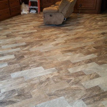 Wood Grain Tile on Diagonal in Springdale Home