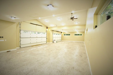 Detach garage