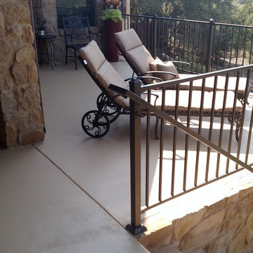 Austin Patio and Outdoor Kitchen Overlooking the Colorado River