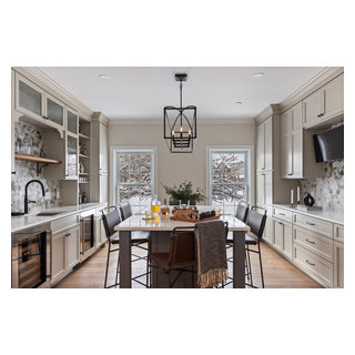 Ledgewood Drive - Transitional - Dining Room - Burlington - by Kitchens ...